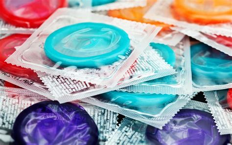 Blowjob ohne Kondom gegen Aufpreis Erotik Massage Wil